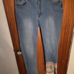 Stylish Blue Jeans with Multicolor Detail